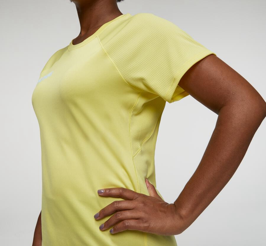 Hoka One One Tops Womens Yellow - Performance Short Sleeve - 38742SPUT